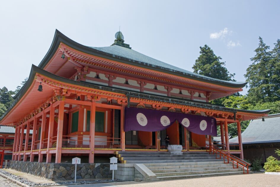 日本の名刹巡り：延暦寺から永平寺まで、歴史と魅力を解き明かすのアイキャッチ画像